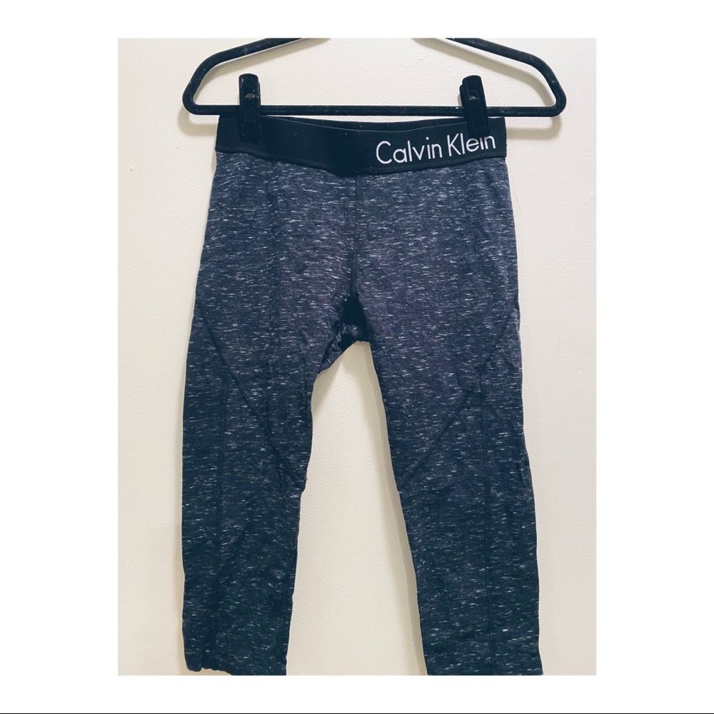 Calvin Klein speckled cropped leggings